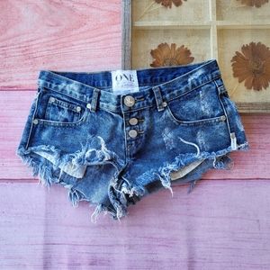 One by One Teaspoon Button Fly Medium Wash Distressed Cutoff Denim Shorts 26